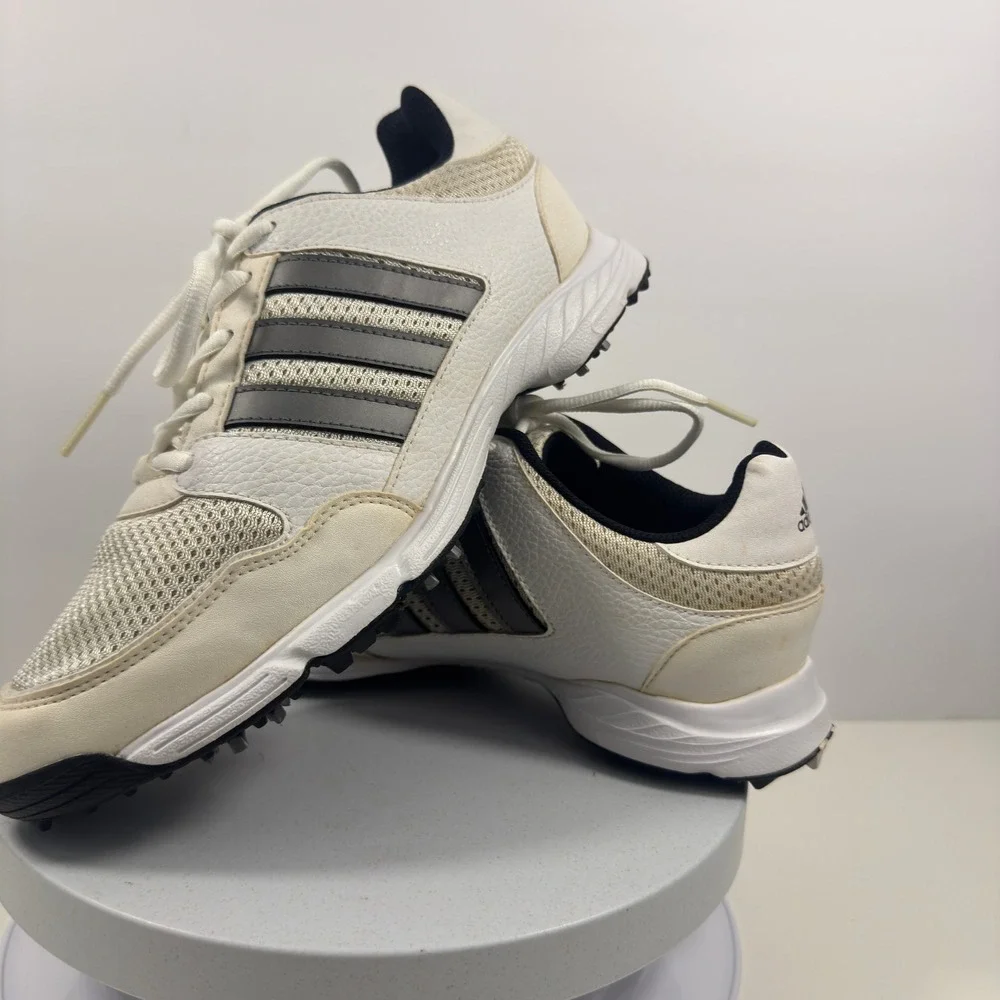Adidas Traxion Golf Shoes White Gray Spikeless Lace Up Athletic Mens 7.5